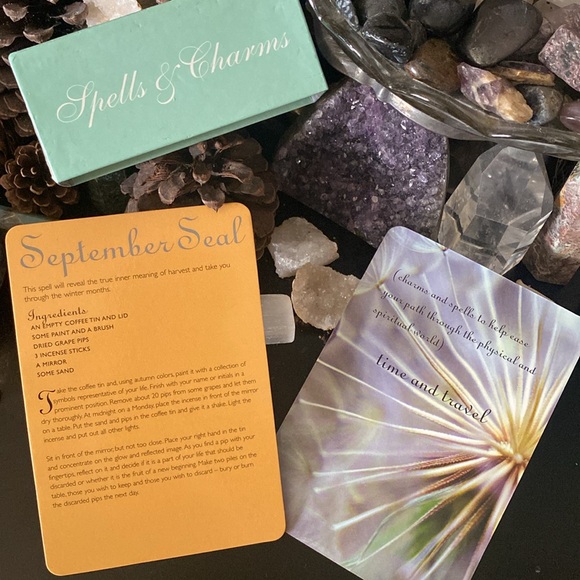 Spells & Charms Card Deck by Nicola de Pulford - Picture 8 of 9